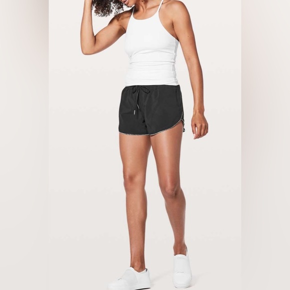 #23 Lululemon Choose A Side Short *3"
Black / Monochromic Black Sz 4 - Picture 4 of 12